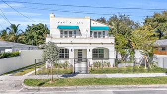 563 NE 67th St, Miami FL - immobilier d'entreprise