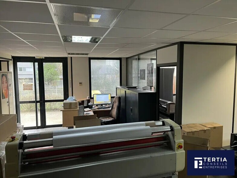 Bureau dans Montpellier à louer - Photo de l’immeuble – Image 2 sur 5