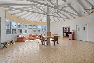 1324 Broadway, Santa Maria, CA à louer Photo intérieure– Image 2 sur 17
