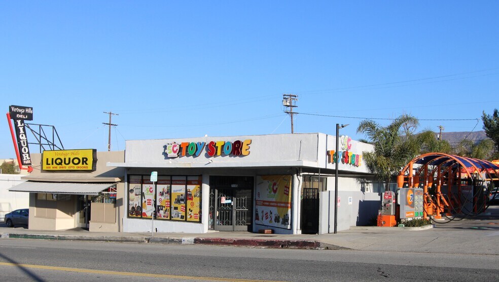 7115 Foothill Blvd, Tujunga, CA à vendre - Photo de l’immeuble – Image 3 sur 6