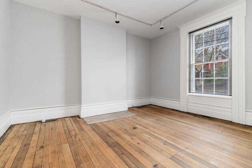 239 N Broadway, Lexington, KY à vendre - Photo de l’immeuble – Image 2 sur 39