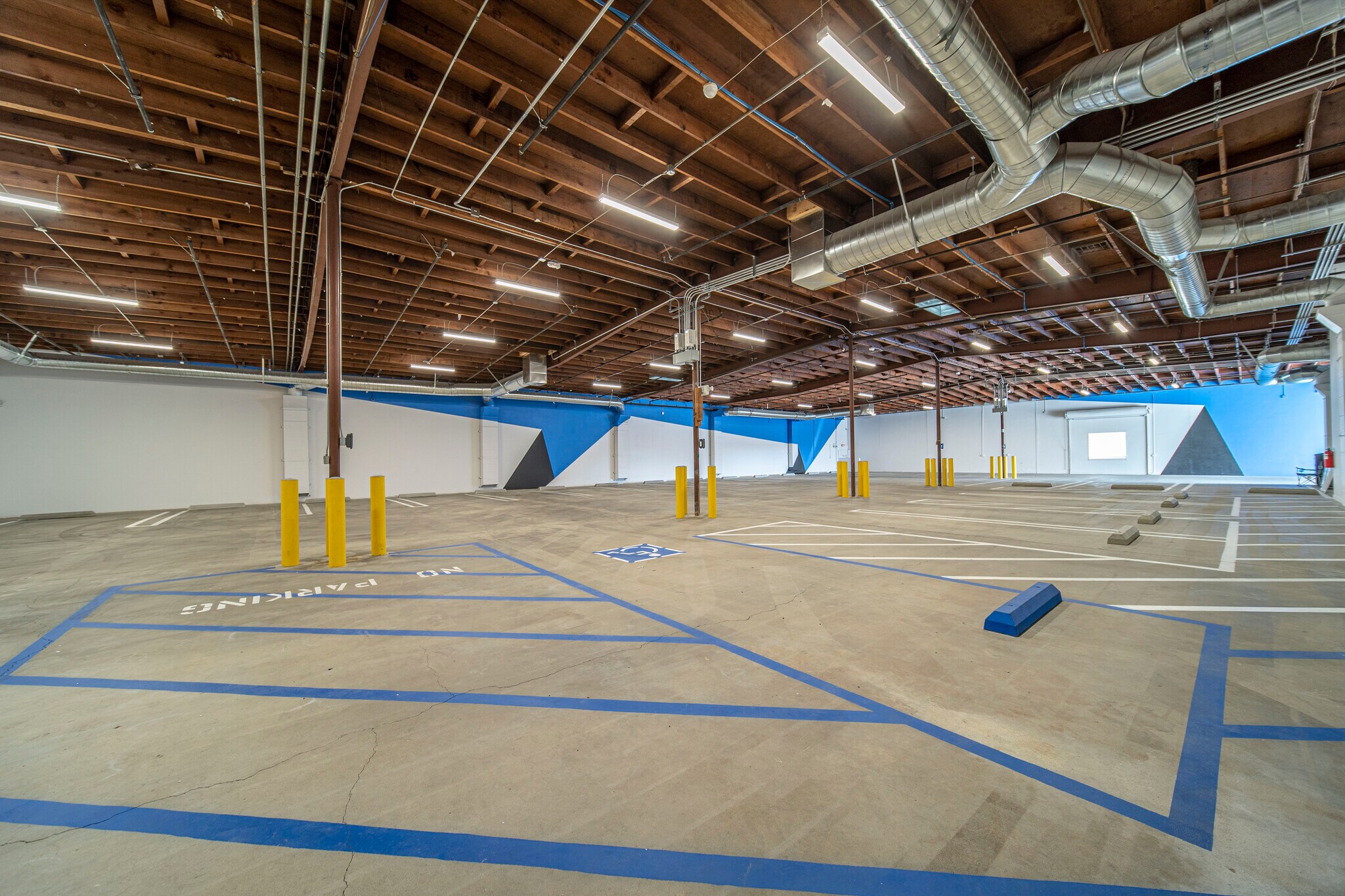 1322-1326 Obispo Ave, Long Beach, CA à louer Photo principale– Image 1 sur 87