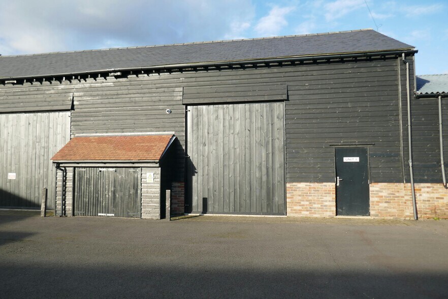 West Rd, Sawbridgeworth à louer - Photo de l’immeuble – Image 2 sur 33