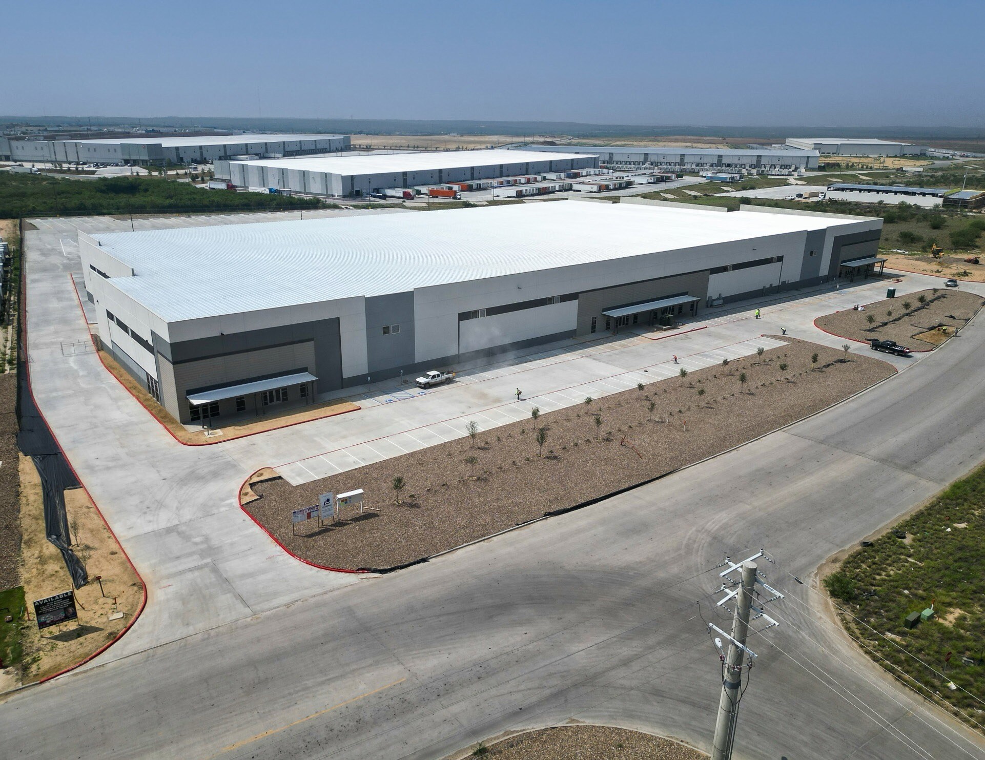 1105 Beltway Pky, Laredo, TX à louer Photo de l’immeuble– Image 1 sur 6