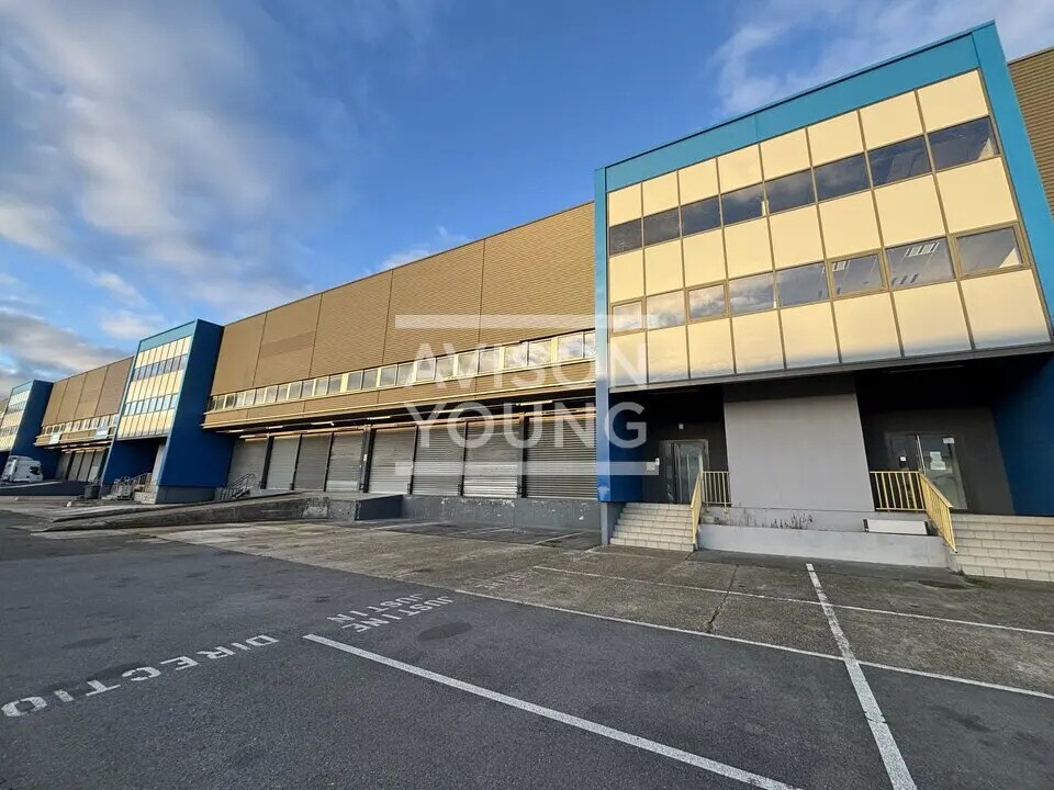 Local d’activités dans Aulnay-sous-Bois à louer Photo de l’immeuble– Image 1 sur 6