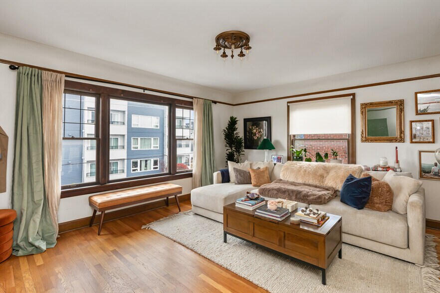 4319 SW Oregon St, Seattle, WA à vendre - Photo de l’immeuble – Image 3 sur 46