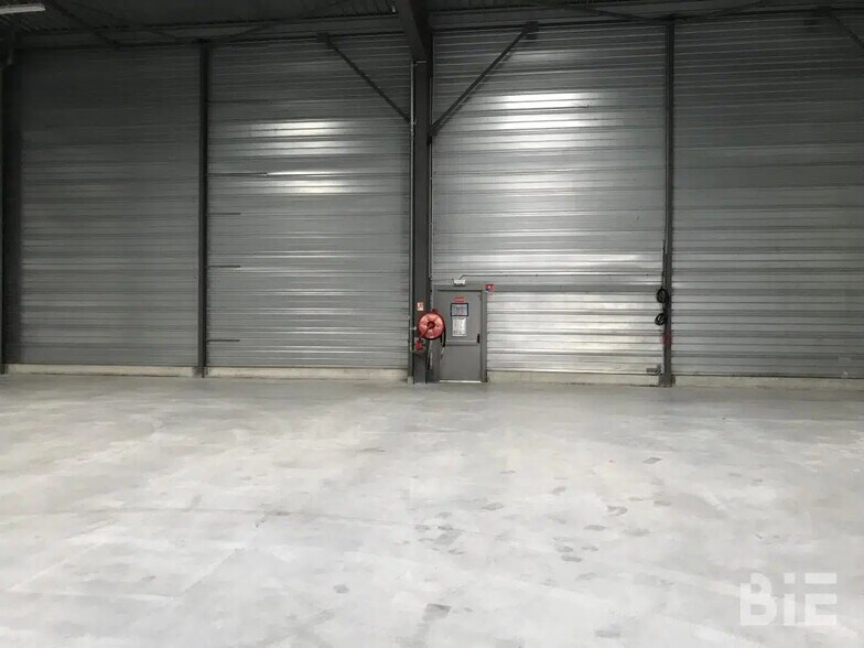 Local d’activités dans Blanquefort à louer - Photo intérieure – Image 2 sur 4