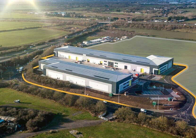 Chelmsford Rd, Rayleigh à louer - Photo de l’immeuble – Image 3 sur 10