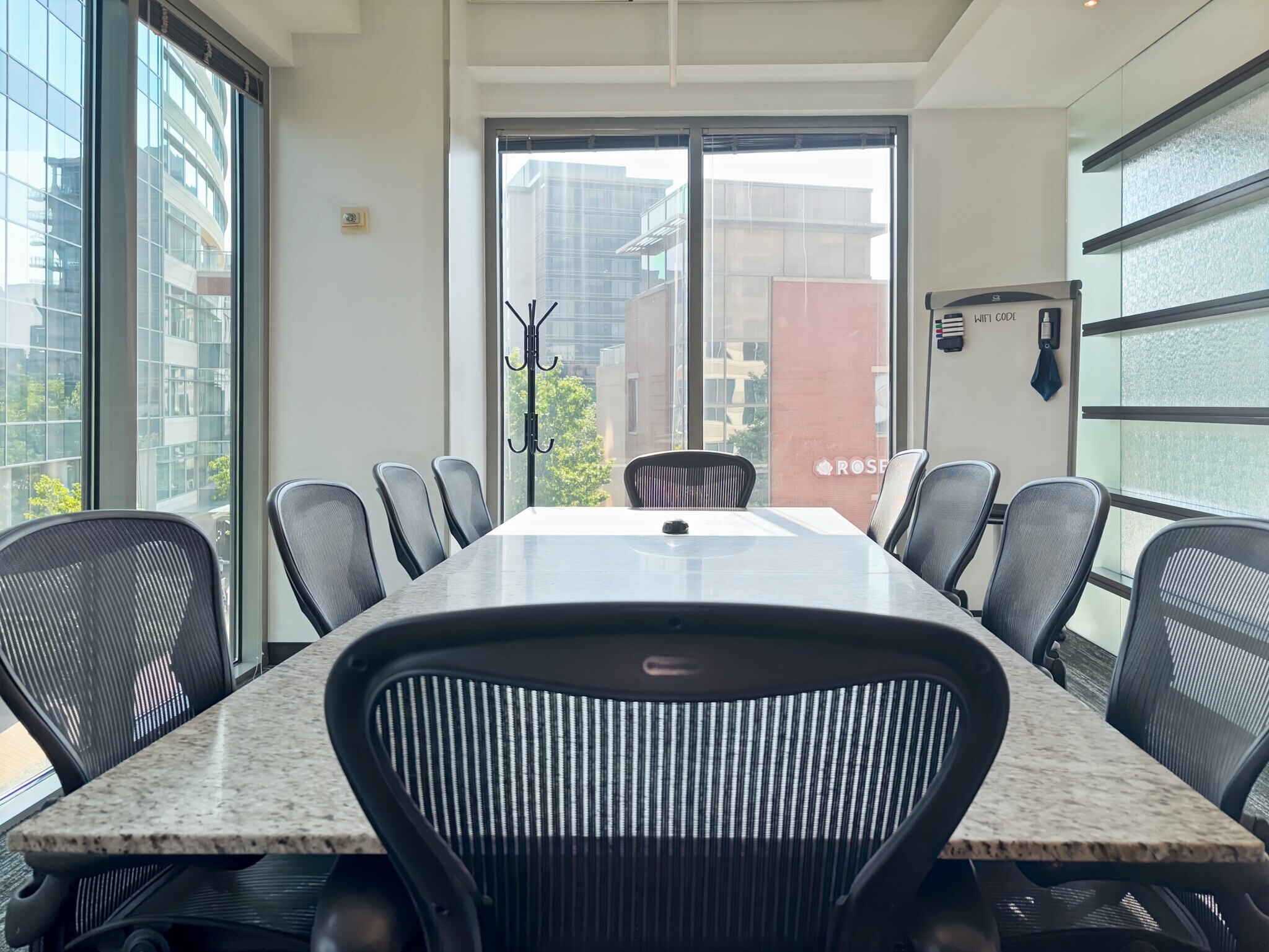 21 Waterway Ave, The Woodlands, TX à louer Photo intérieure– Image 1 sur 53