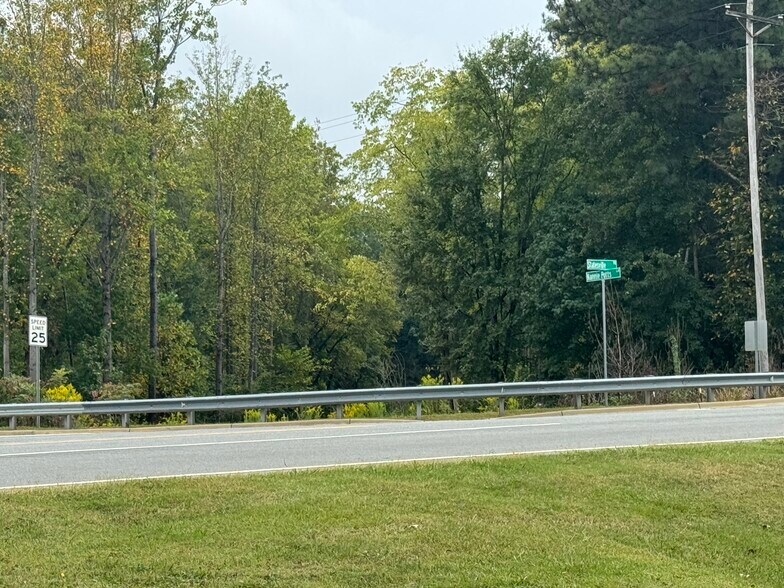 Nannie Potts Ln, Cornelius, NC à vendre - Autre – Image 1 sur 1