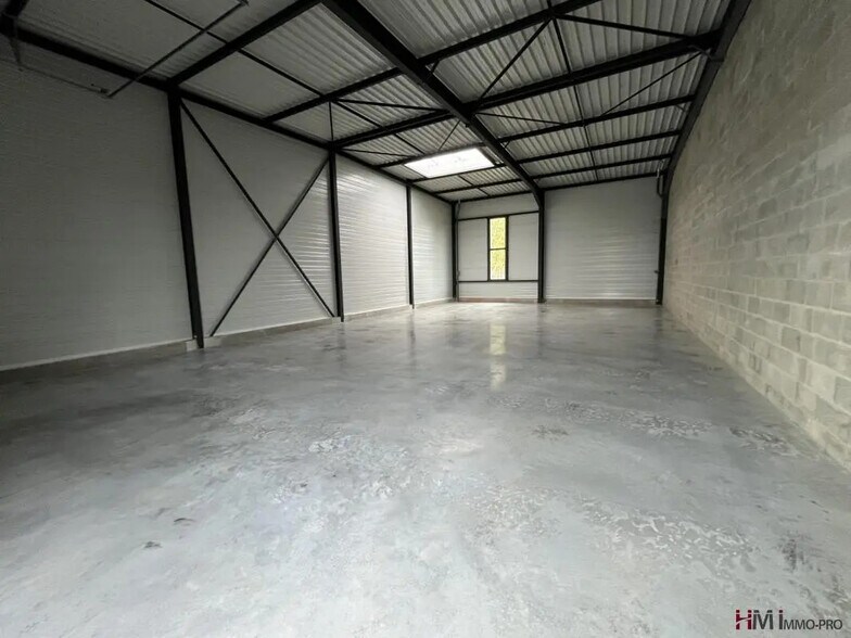 Local d’activités dans Honfleur à louer - Photo intérieure – Image 3 sur 5