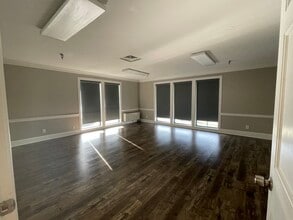 153-154 Patchen Dr, Lexington, KY à louer Photo intérieure– Image 1 sur 10