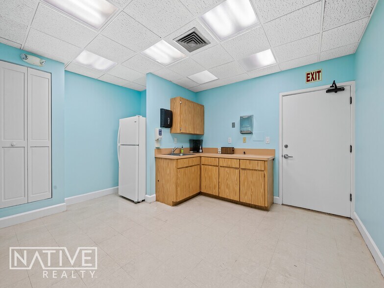 4801 N Federal Hwy, Fort Lauderdale, FL à louer - Photo intérieure – Image 3 sur 26