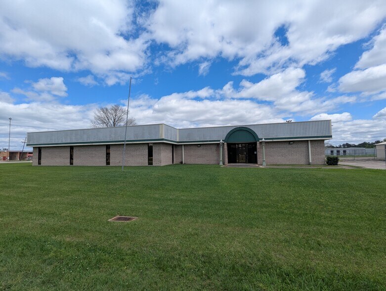 6095 College St, Beaumont, TX à vendre - Photo de l’immeuble – Image 1 sur 52