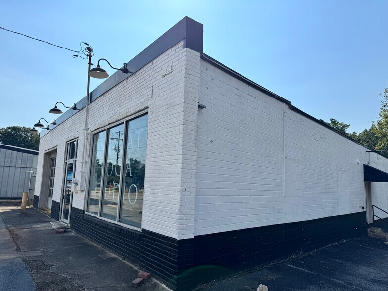 2753 E College Ave, Decatur, GA à louer - Photo de l’immeuble – Image 3 sur 9