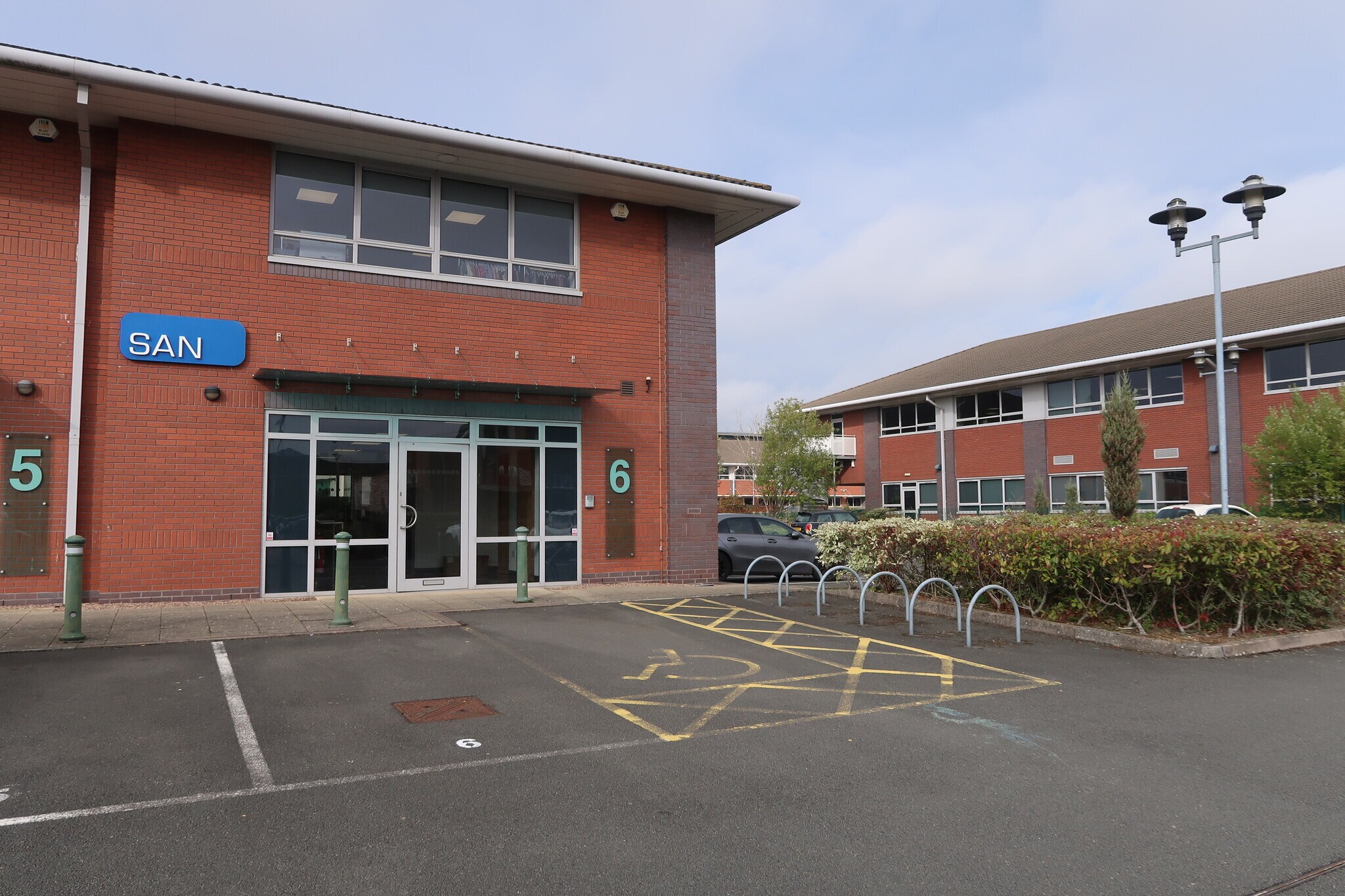 Lewis Ct, Enderby à vendre Photo de l’immeuble– Image 1 sur 2