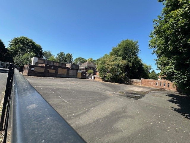 413 Newhampton Rd W, Wolverhampton à vendre - Photo principale – Image 1 sur 2