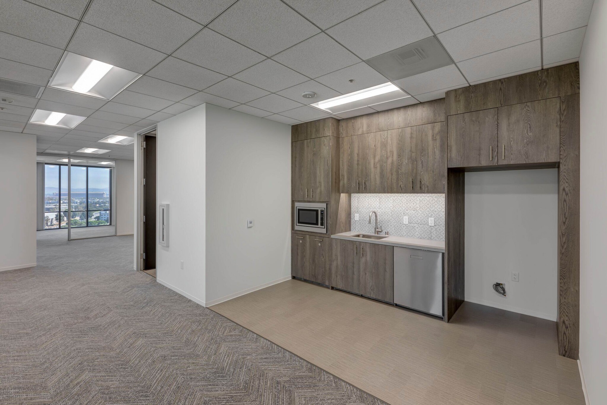 5 Park Plaza, Irvine, CA à louer Photo intérieure– Image 1 sur 7