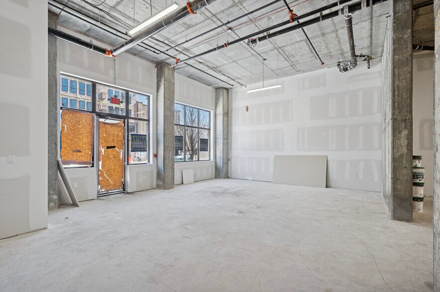 918 N Broad St, Philadelphia, PA à louer - Photo de l’immeuble – Image 3 sur 9