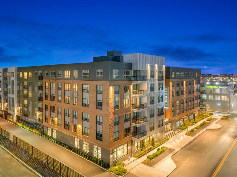 337 2nd St, Everett, MA à louer - Photo de l’immeuble – Image 1 sur 22
