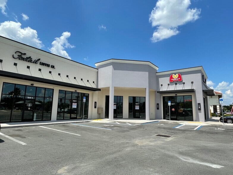 13721 N US Highway 441, Lady Lake, FL à louer - Photo de l’immeuble – Image 2 sur 3