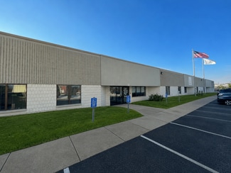 Plus de détails pour 1260 Red Fox Rd, Arden Hills, MN - Local d’activités à vendre