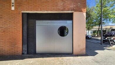 Local commercial dans Castellar del Vallès, Barcelona à louer Photo de l’immeuble– Image 2 sur 16