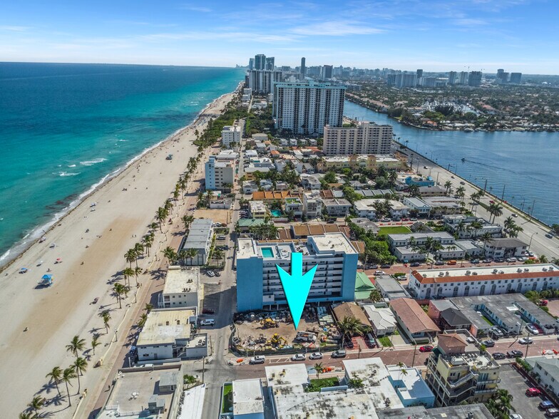 300 Van Buren St, Hollywood, FL à vendre - Photo de l’immeuble – Image 2 sur 5