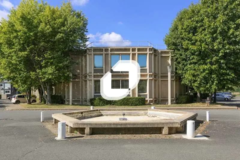 Bureau dans Saint-Aubin à louer Photo de l’immeuble– Image 1 sur 18