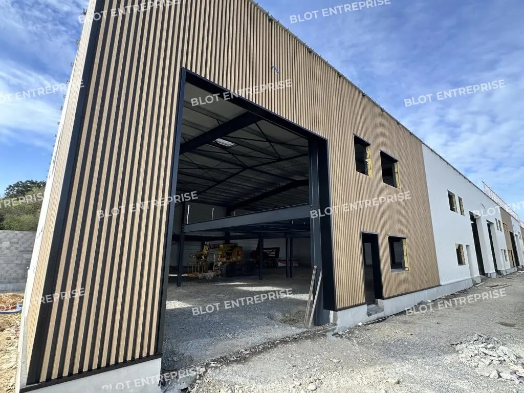 Local d'activités dans Kervignac à vendre Photo de l’immeuble– Image 1 sur 5