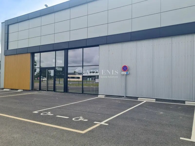 Local commercial dans Lamballe-Armor à louer Photo de l’immeuble– Image 1 sur 11