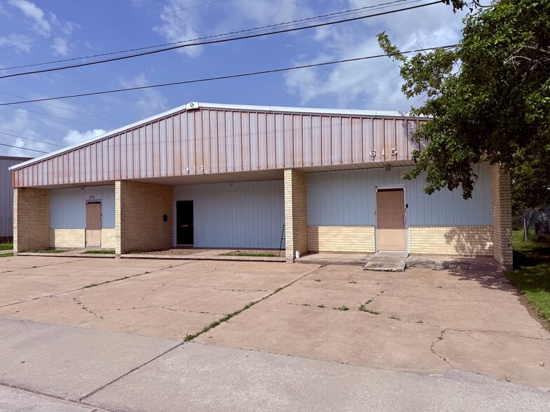 611-615 9th St N, Texas City, TX à vendre - Photo de l’immeuble – Image 2 sur 35