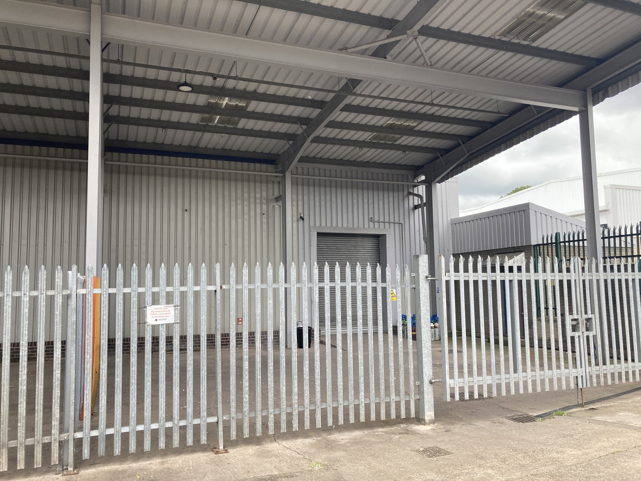 Unit 15a & 15b, M54 Space Centre, Halesfield 8, Madeley à louer Photo de l’immeuble– Image 1 sur 6