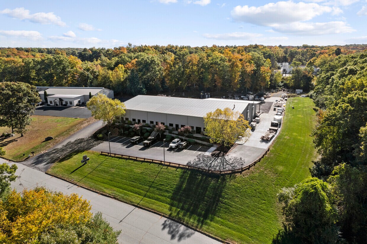 13 Parkway Dr, Plainfield, CT à vendre Photo principale– Image 1 sur 45