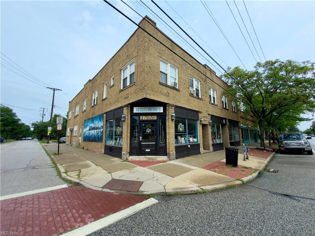 17020 Madison Ave, Lakewood, OH à vendre Photo principale– Image 1 sur 51