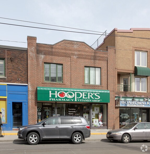 2122-2136 Queen St E, Toronto, ON à louer - Photo de l’immeuble – Image 3 sur 12