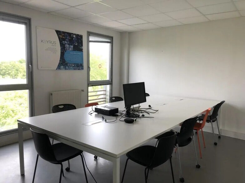Bureau dans Rennes à louer - Photo de l’immeuble – Image 3 sur 14