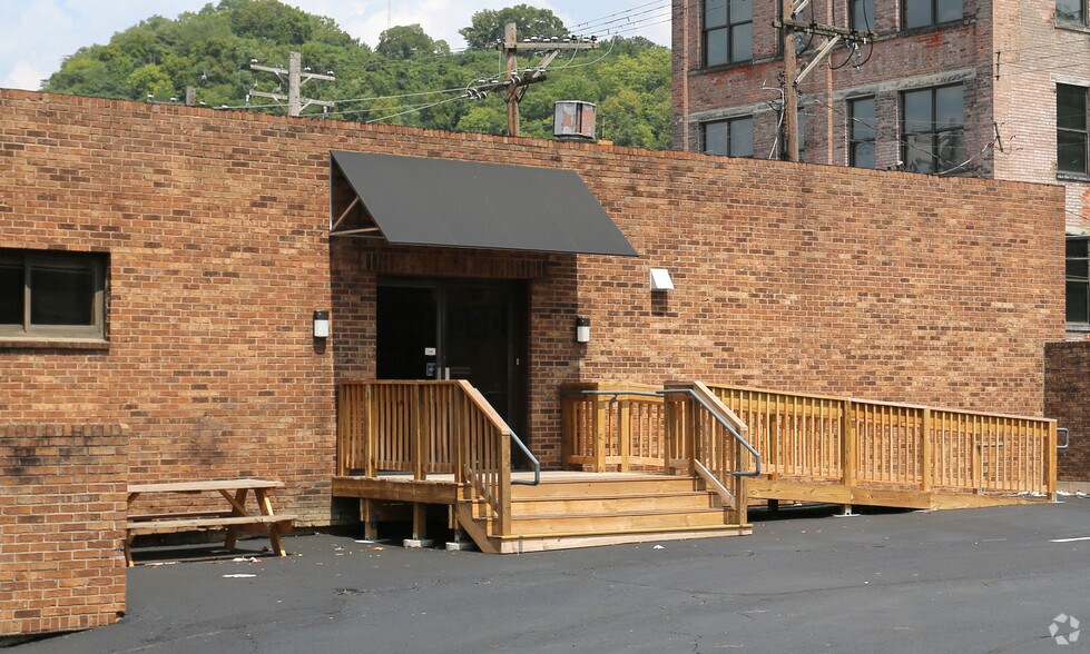 220 Findlay St, Cincinnati, OH à vendre - Photo de l’immeuble – Image 3 sur 29