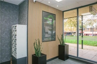 The Paddock, Wilmslow à louer Photo de l’immeuble– Image 2 sur 4