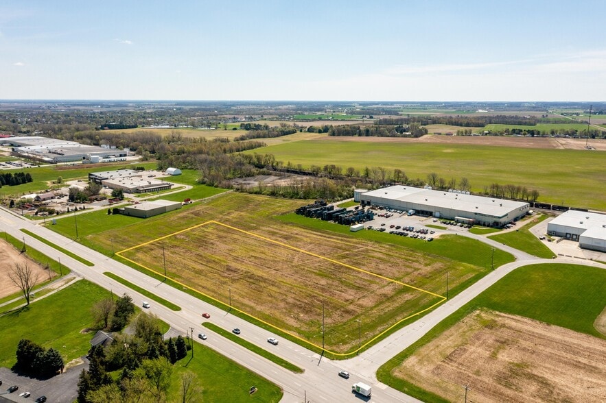 1085 Main St, Bellevue, OH à vendre - Aérien – Image 1 sur 11
