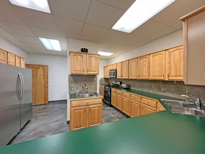1432 Wealthy St SE, Grand Rapids, MI à vendre - Photo intérieure – Image 3 sur 40