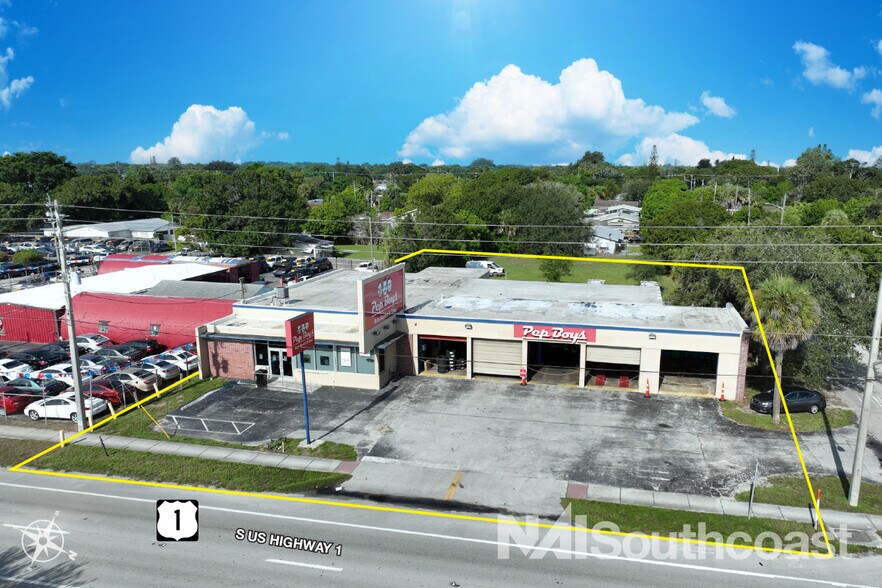 2903 S US Highway 1, Fort Pierce, FL à louer - Photo de l’immeuble – Image 1 sur 14