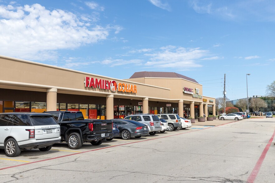 9503-9579 Jones Rd, Houston, TX à louer - Photo de l’immeuble – Image 2 sur 4