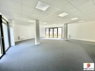 Plus de détails pour Local commercial à louer