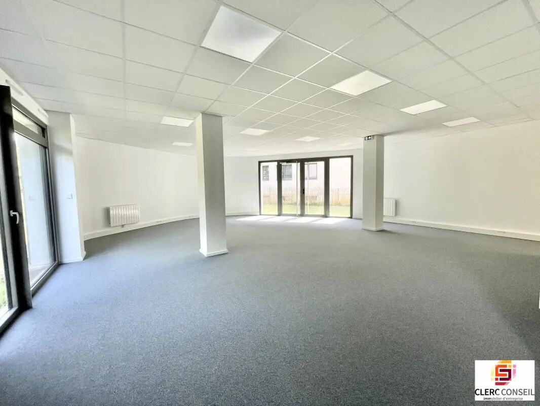 Local commercial dans Bihorel à louer Photo intérieure– Image 1 sur 11