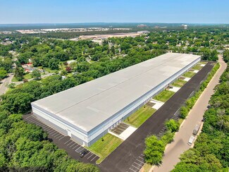Plus de détails pour 145 Candlewood Rd, Bay Shore, NY - Industriel/Logistique à louer