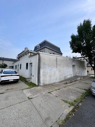 Plus de détails pour 70-72 Grove Ave, Staten Island, NY - Logement à vendre