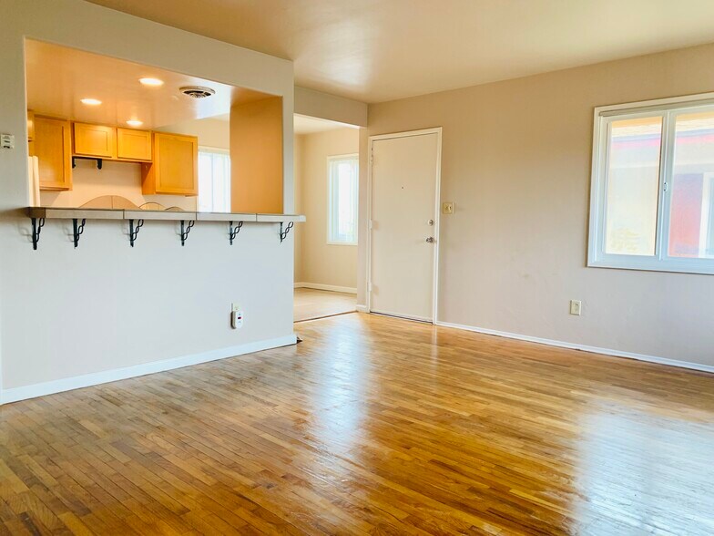 1179 Felspar St, San Diego, CA à vendre - Photo intérieure – Image 3 sur 22