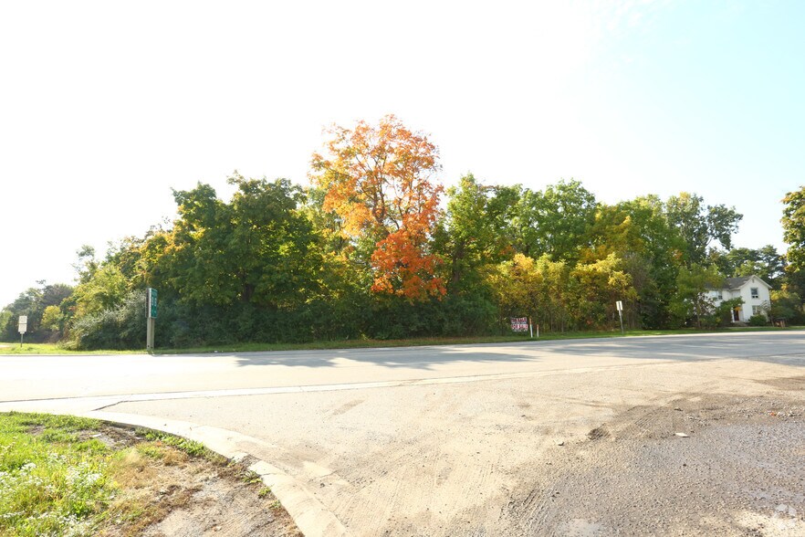 5831 W Michigan Ave, Pittsfield Township, MI à vendre - Photo de l’immeuble – Image 2 sur 2