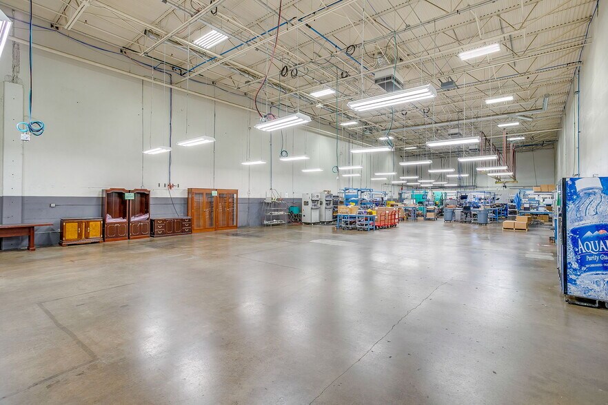 2051 Franklin Dr, Fort Worth, TX à vendre - Photo de l’immeuble – Image 3 sur 22